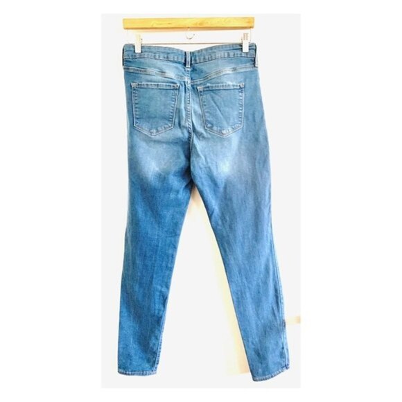 Old Navy Rockstar Mid-Rise‎ Size 10 Jeans - Picture 3 of 14